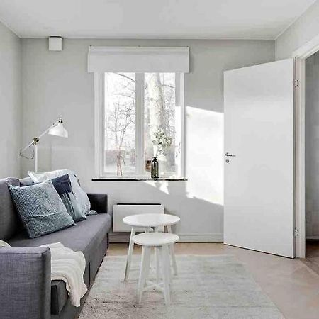 Bright Apartment In Park Environment Λουντ Εξωτερικό φωτογραφία
