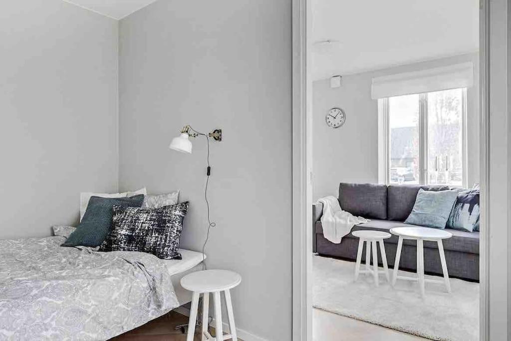 Bright Apartment In Park Environment Λουντ Εξωτερικό φωτογραφία